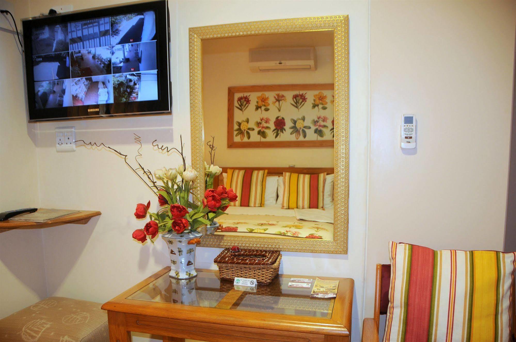Bed & Breakfast Centre Court 4*